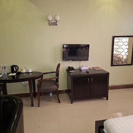 Flomi Hotel Morogoro Екстериор снимка