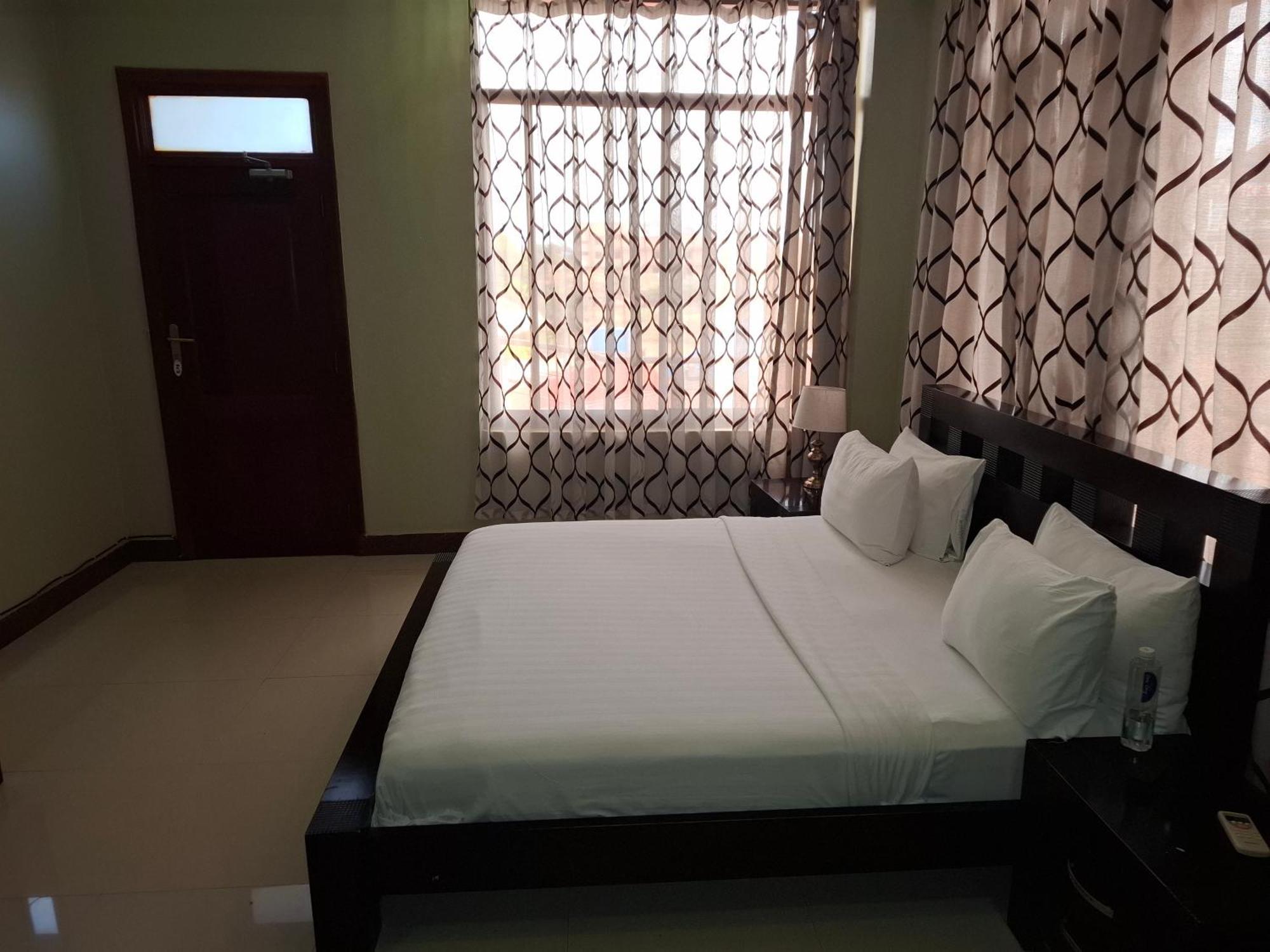 Flomi Hotel Morogoro Екстериор снимка