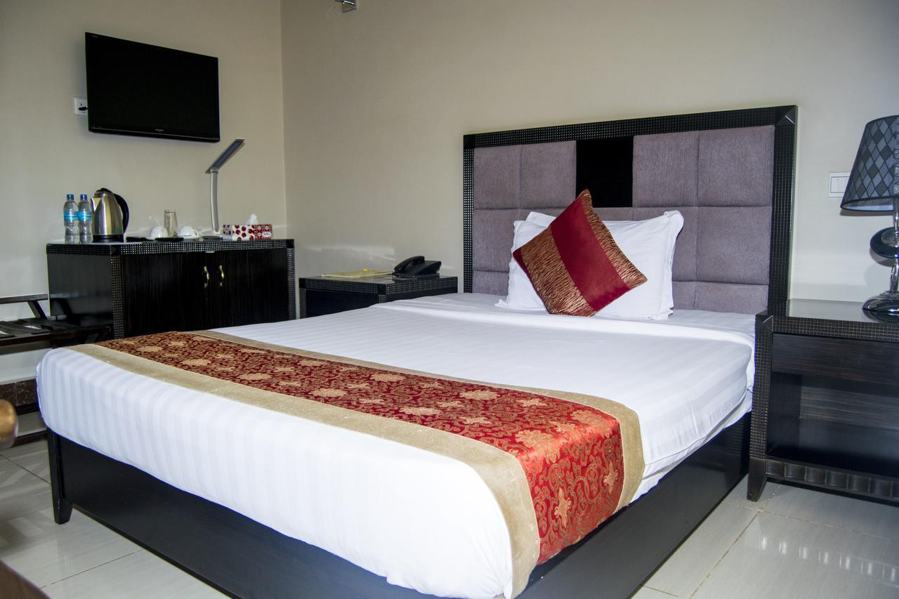 Flomi Hotel Morogoro Екстериор снимка